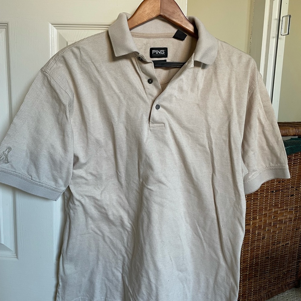 Men’s golf shirt